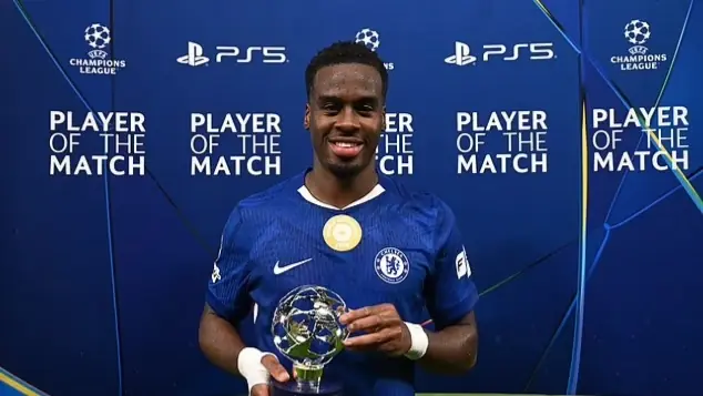 Ngôi sao trẻ Chelsea được so sánh với Ronaldinho